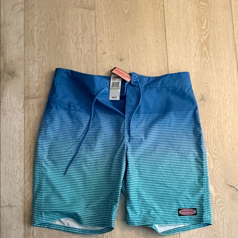 Vineyard Vines NWT Men’s Bathing Suit Size 34